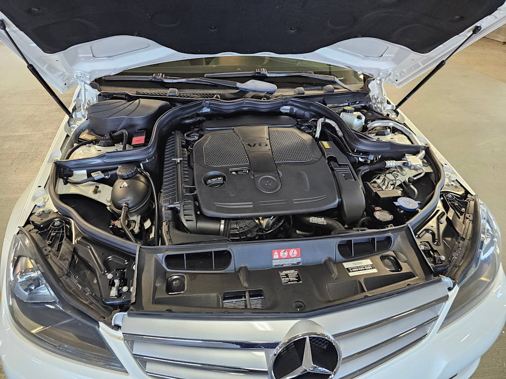 Thumbnail: 2013 Mercedes-Benz C-Class - 8