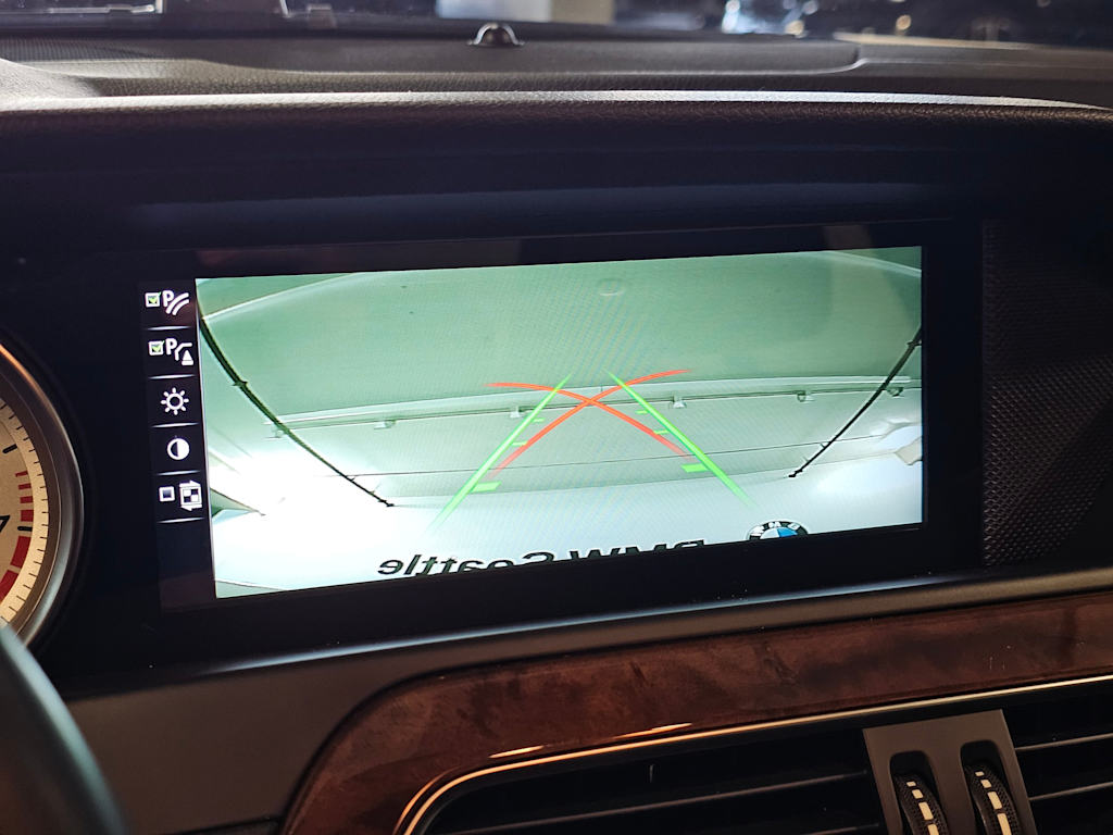 Thumbnail: 2013 Mercedes-Benz C-Class - 23