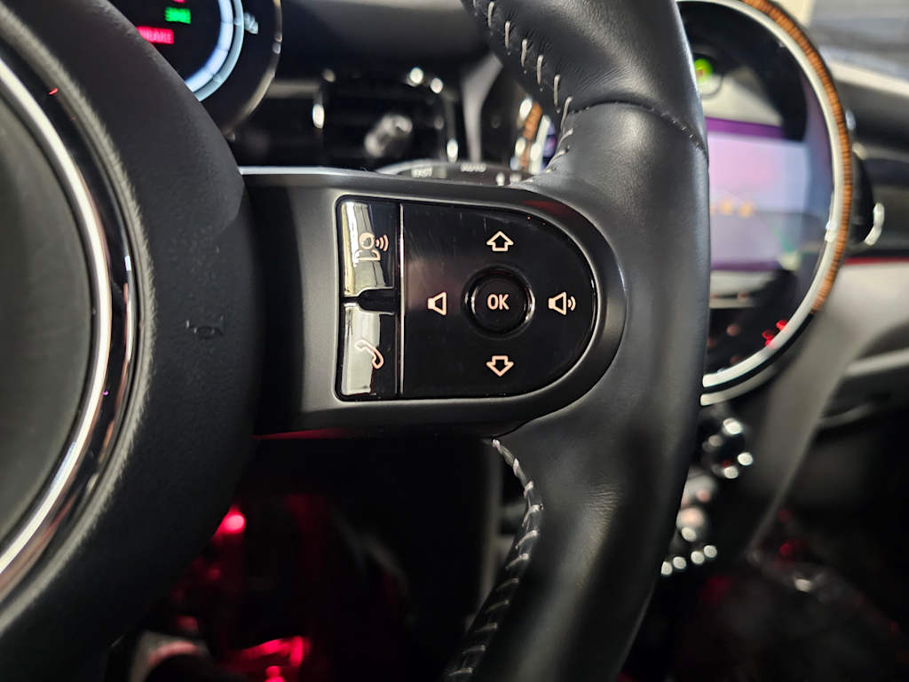 Thumbnail: 2022 MINI Cooper - 24