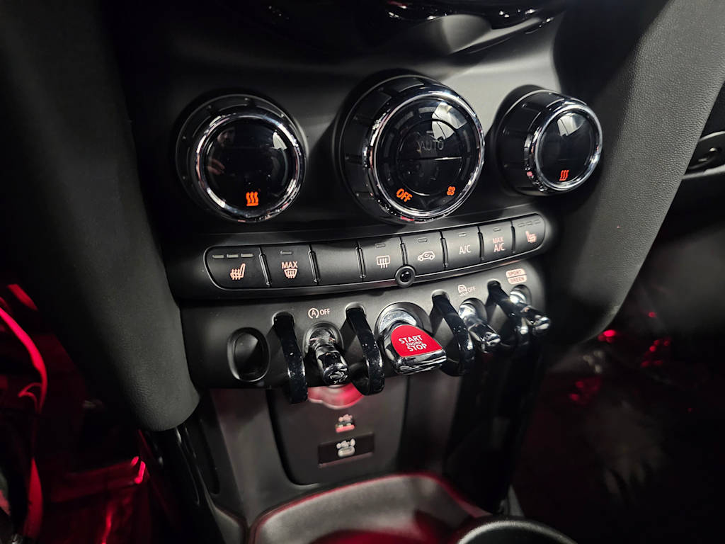 Thumbnail: 2022 MINI Cooper - 23