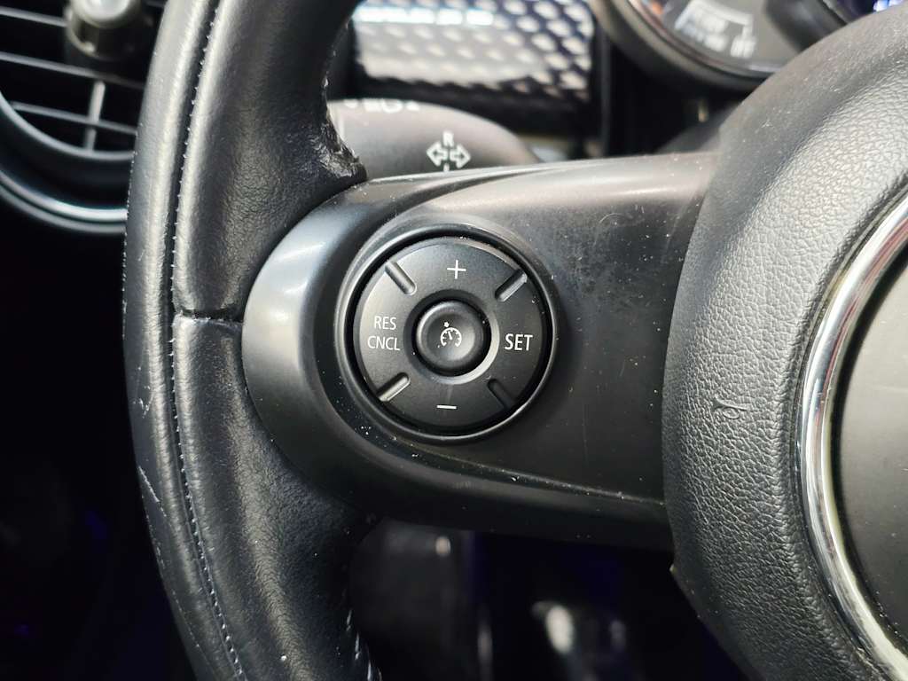 Thumbnail: 2016 MINI Cooper - 26