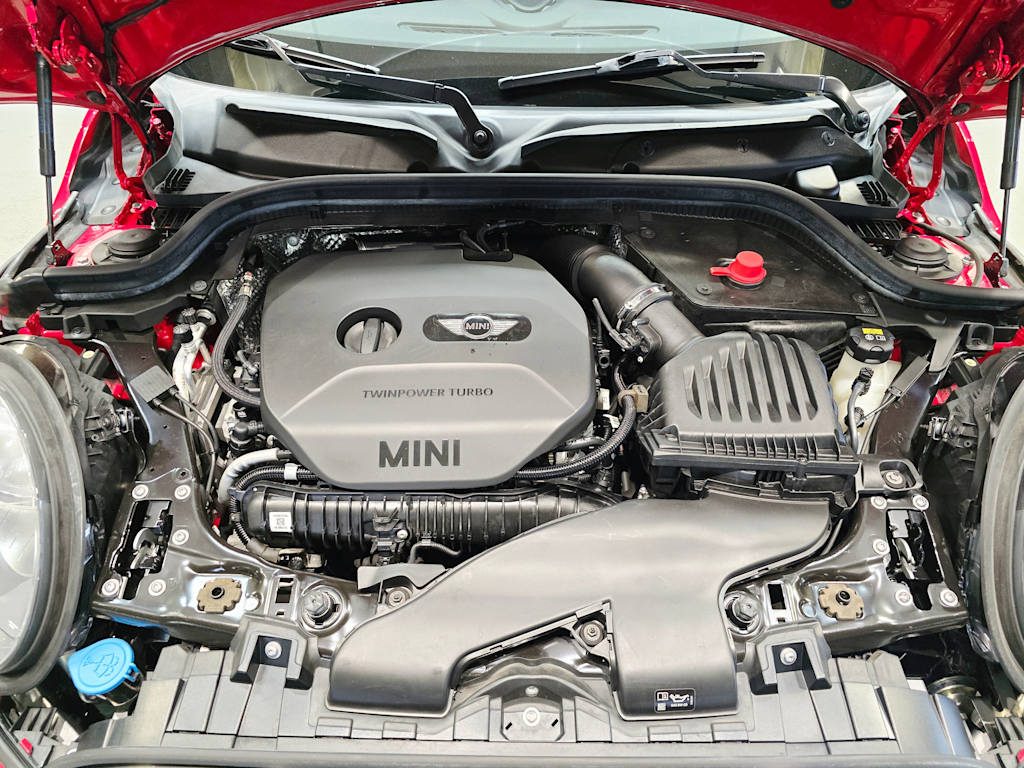 Thumbnail: 2016 MINI Cooper - 8