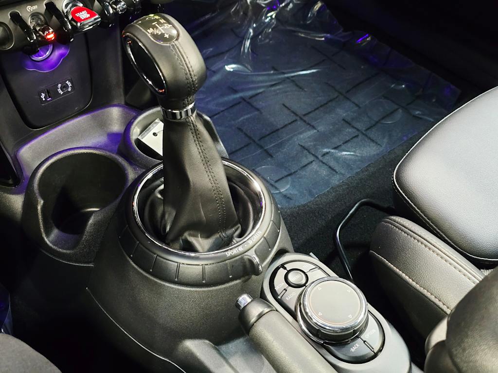 Thumbnail: 2016 MINI Cooper - 14