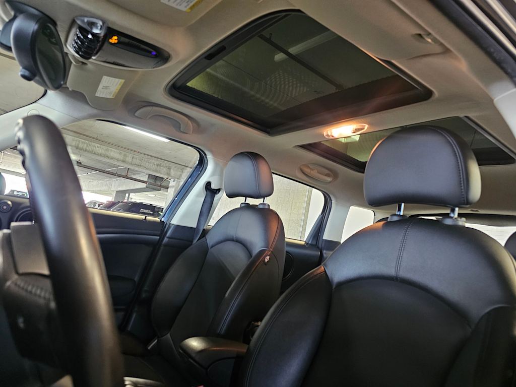 Thumbnail: 2016 MINI Cooper Countryman - 28