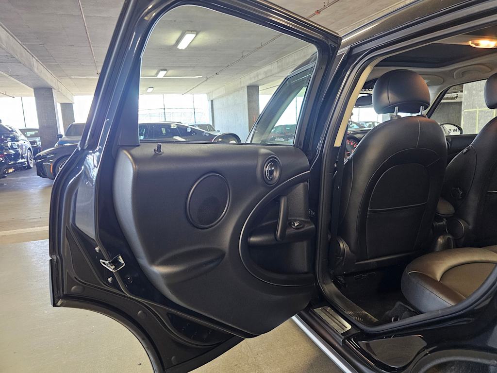 Thumbnail: 2016 MINI Cooper Countryman - 13
