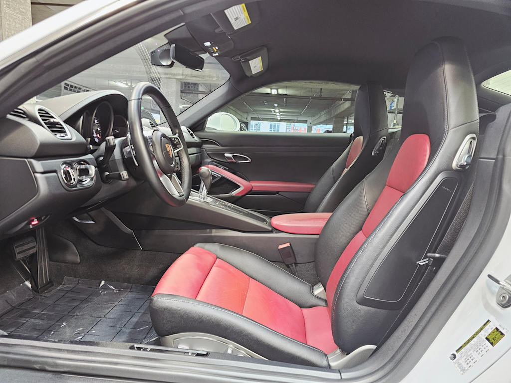 Thumbnail: 2018 Porsche 718 Cayman - 8