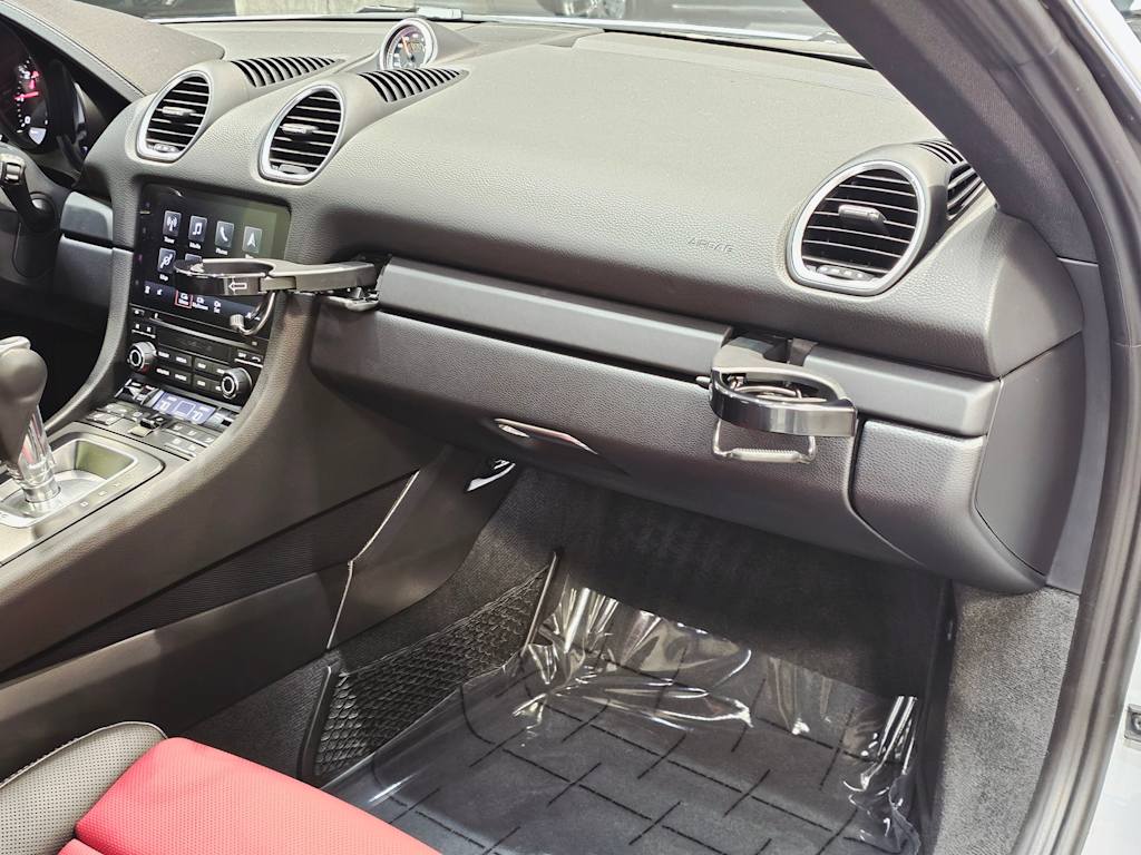 Thumbnail: 2018 Porsche 718 Cayman - 11