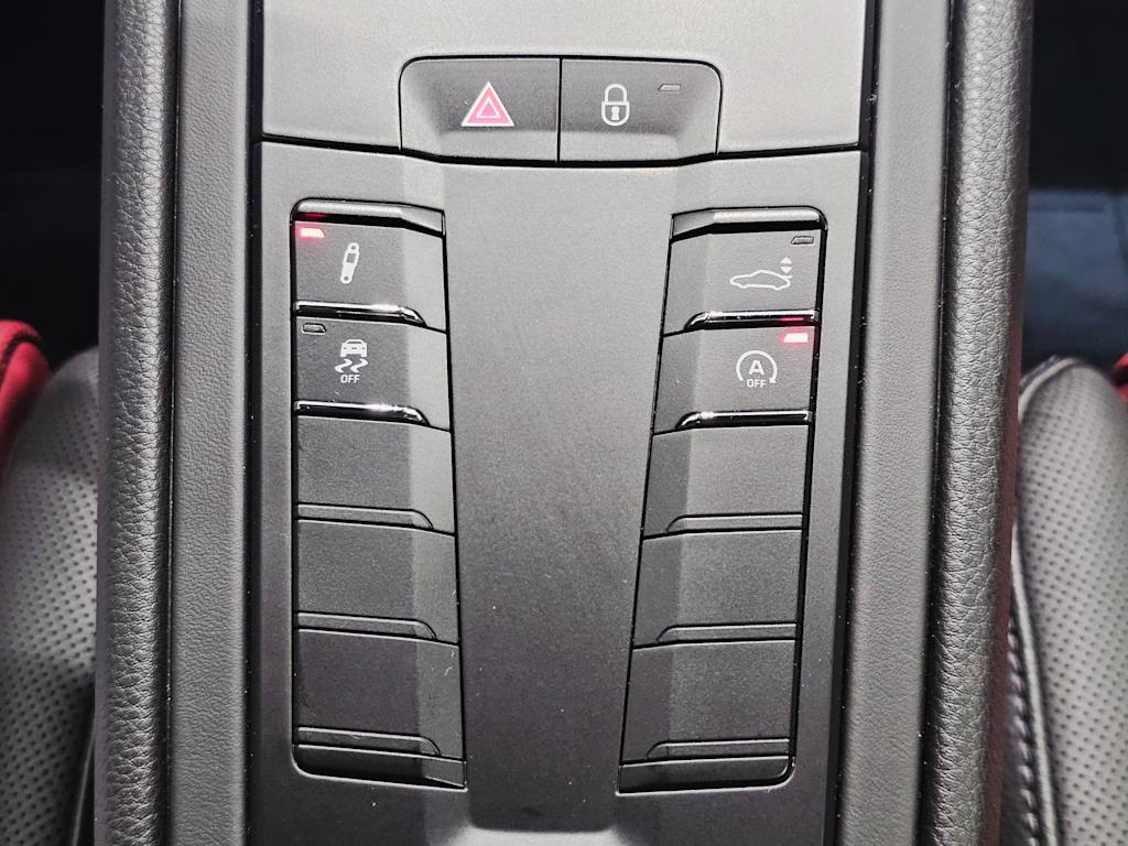 Thumbnail: 2018 Porsche 718 Cayman - 22