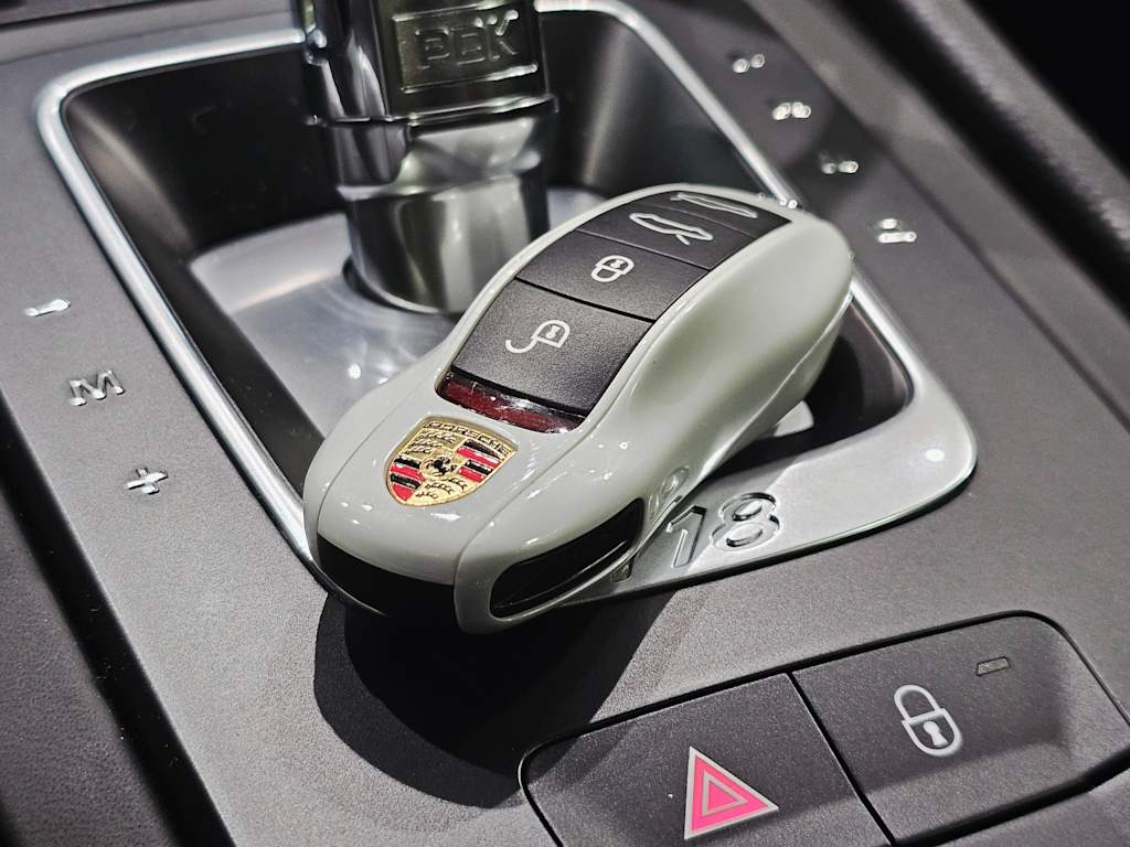 Thumbnail: 2018 Porsche 718 Cayman - 29