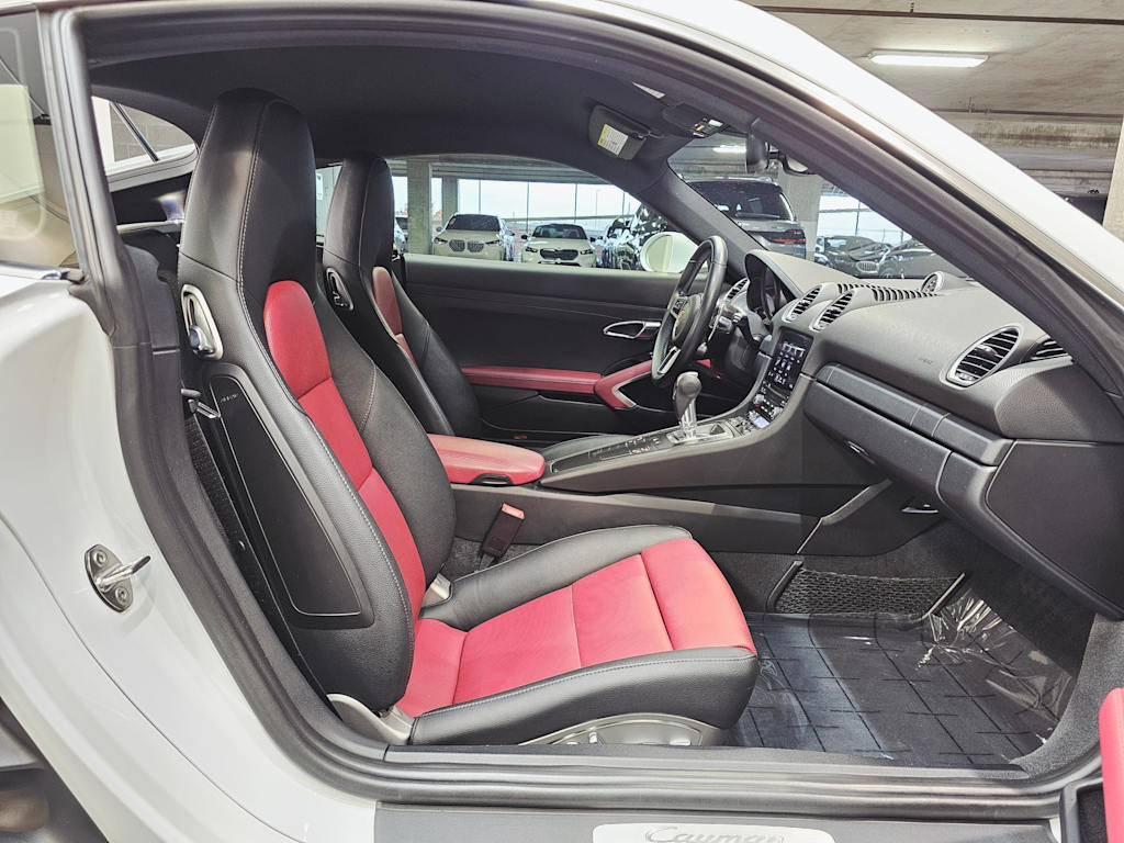 Thumbnail: 2018 Porsche 718 Cayman - 27