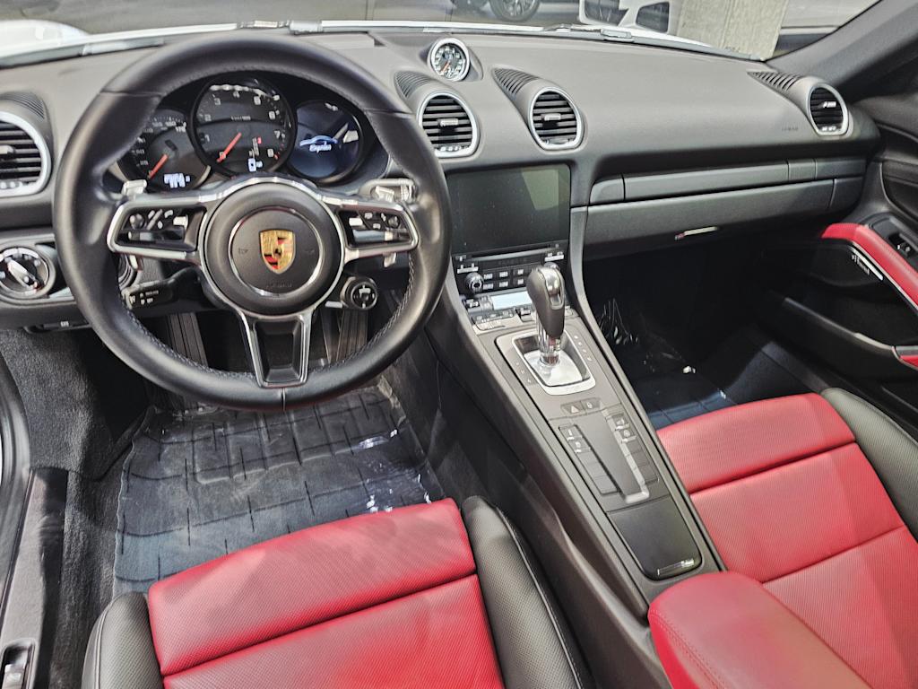 Thumbnail: 2018 Porsche 718 Cayman - 7