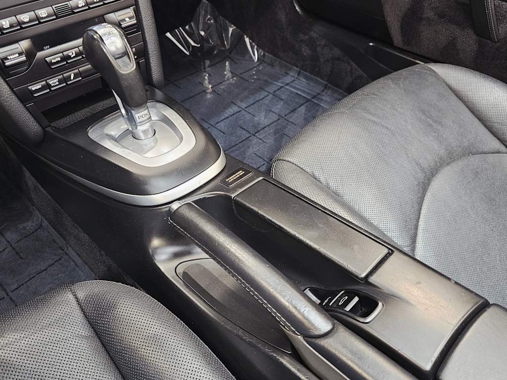 Thumbnail: 2009 Porsche 911 - 14