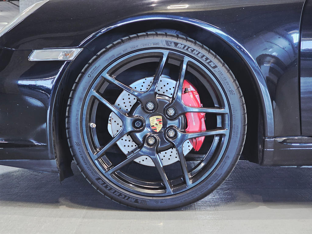 Thumbnail: 2009 Porsche 911 - 7