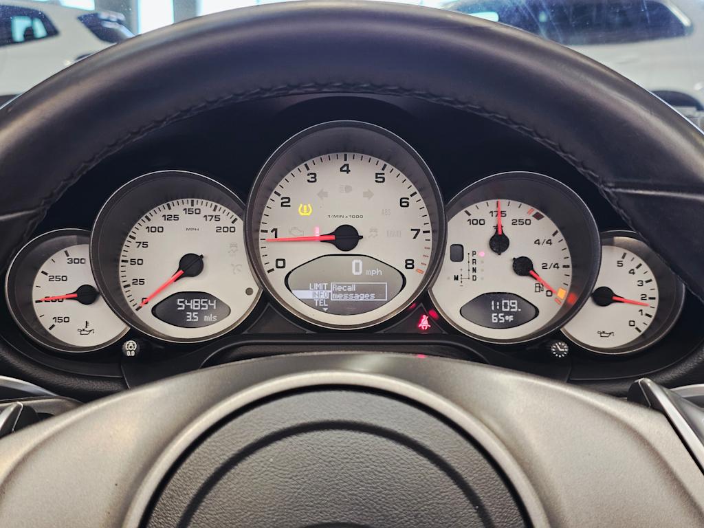 Thumbnail: 2009 Porsche 911 - 15