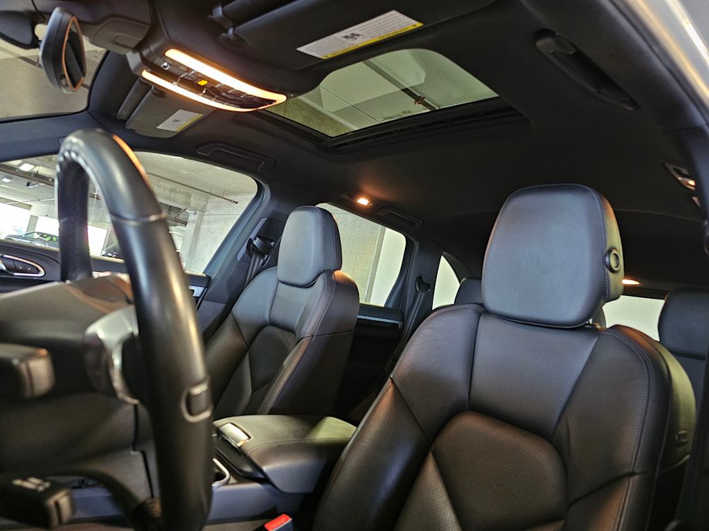 Thumbnail: 2013 Porsche Cayenne - 13