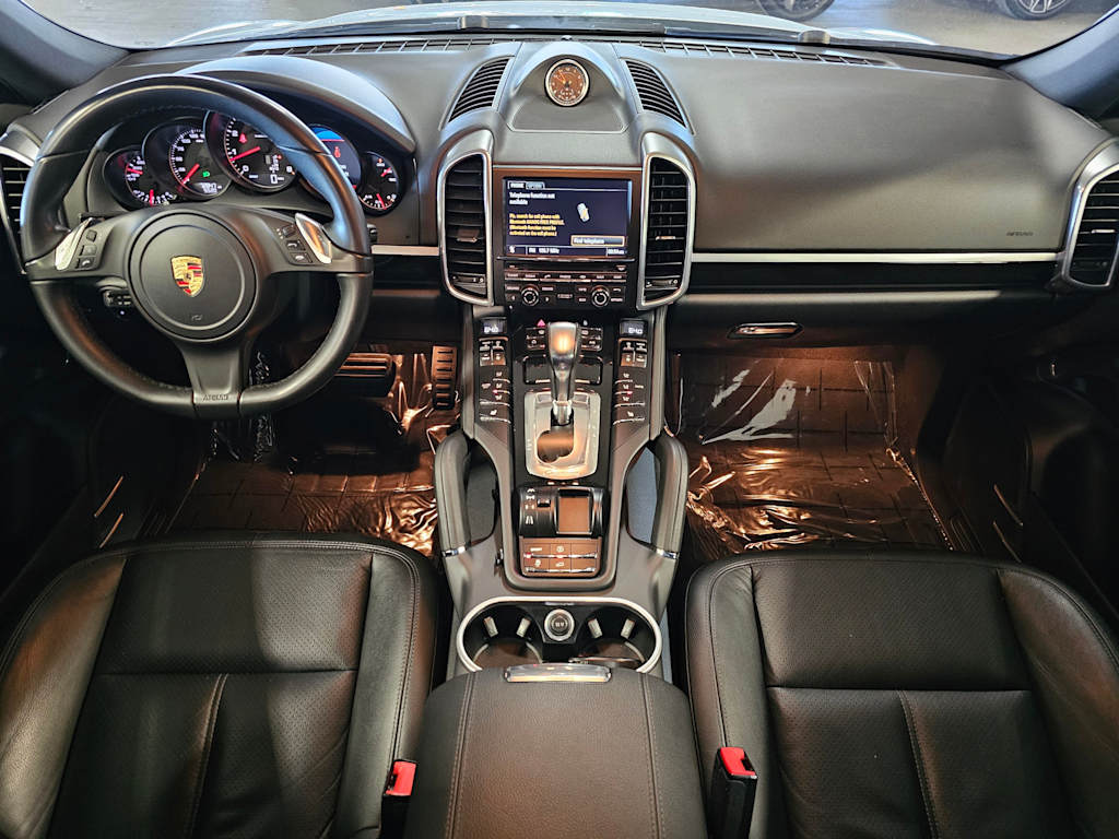 Thumbnail: 2013 Porsche Cayenne - 10
