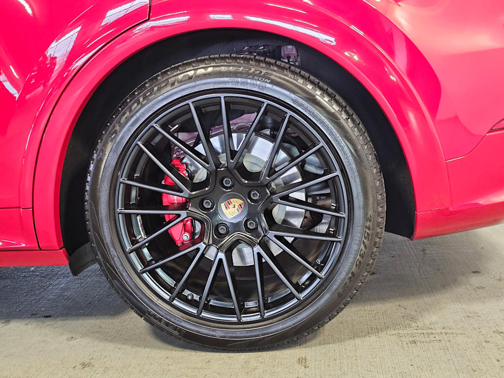 Thumbnail: 2021 Porsche Cayenne - 8