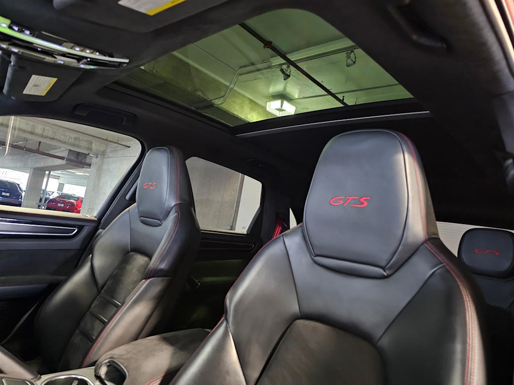 Thumbnail: 2021 Porsche Cayenne - 27