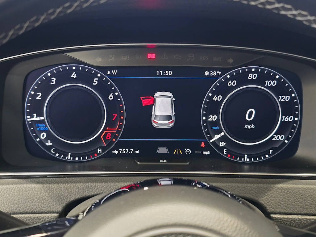 Thumbnail: 2019 Volkswagen Golf - 17