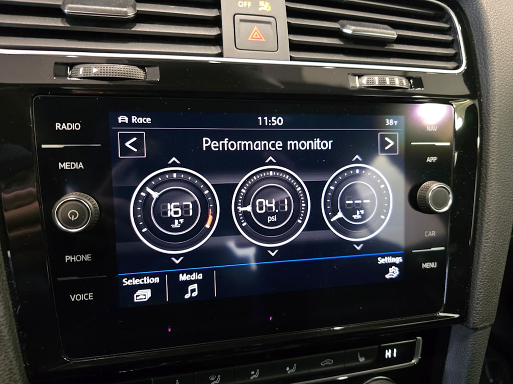 Thumbnail: 2019 Volkswagen Golf - 21