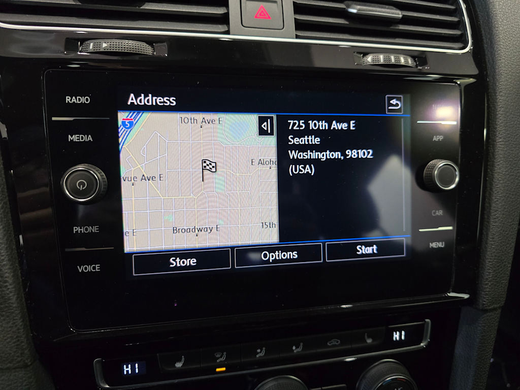 Thumbnail: 2019 Volkswagen Golf - 23