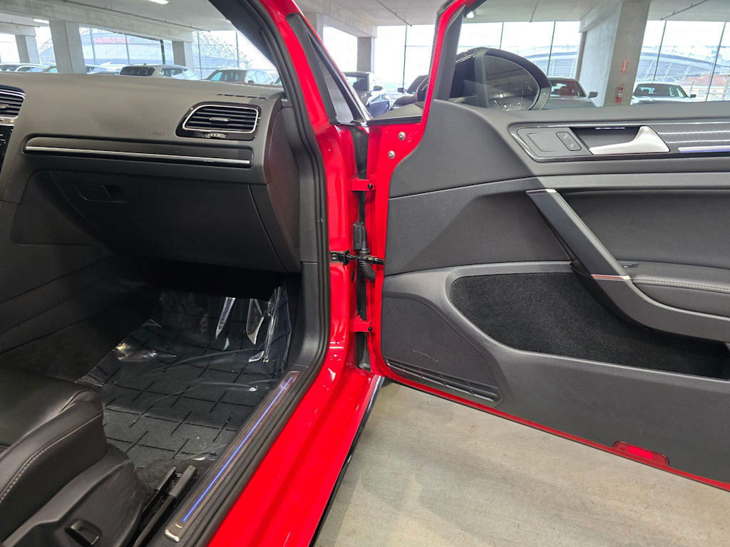 Thumbnail: 2019 Volkswagen Golf - 33