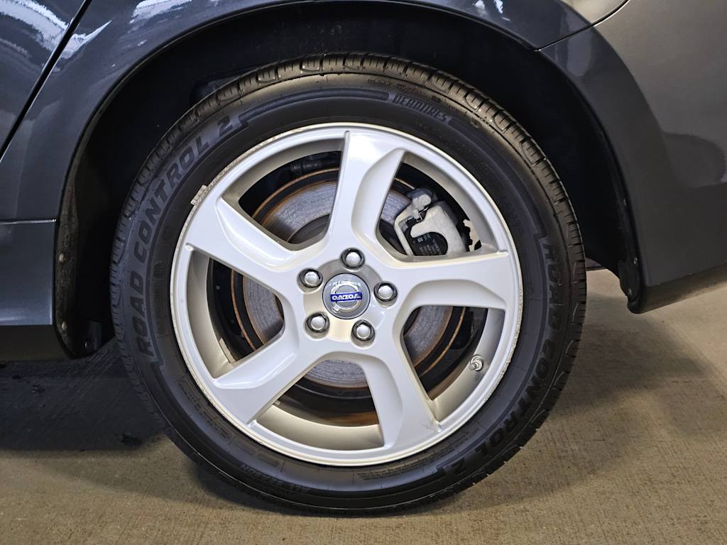 Thumbnail: 2013 Volvo S60 - 8