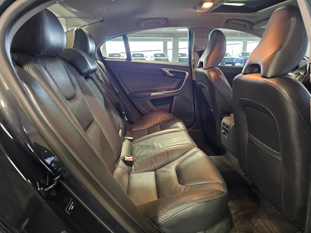 Thumbnail: 2013 Volvo S60 - 30