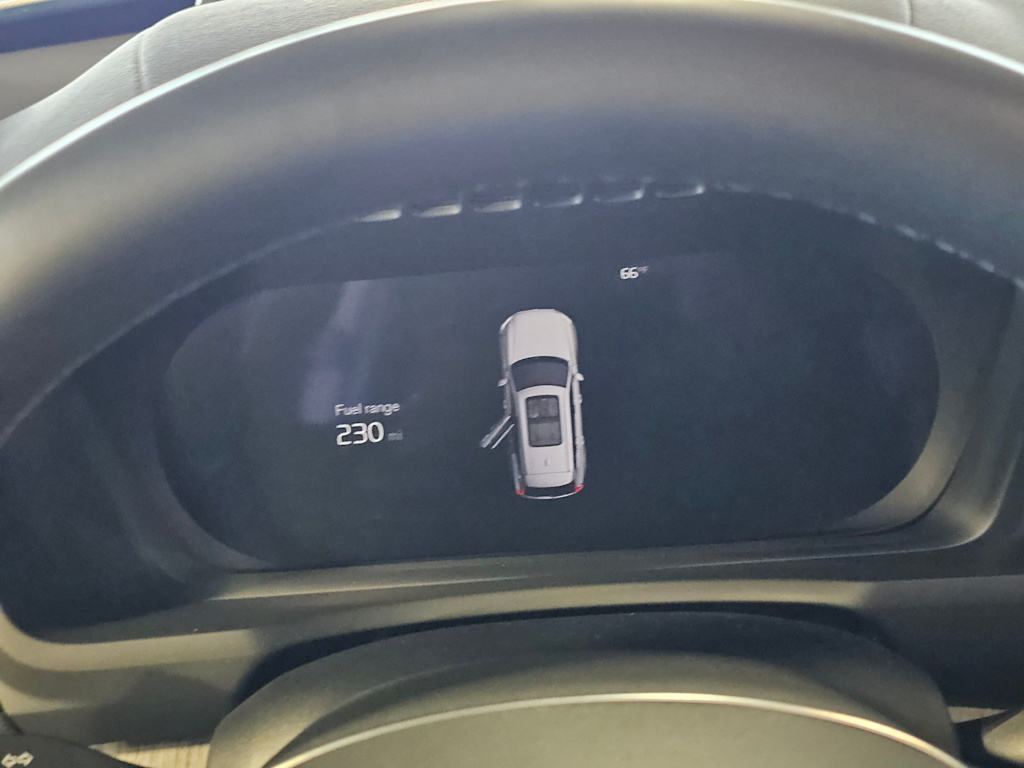 Thumbnail: 2025 Volvo XC90 - 17
