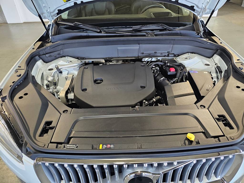 Thumbnail: 2025 Volvo XC90 - 8