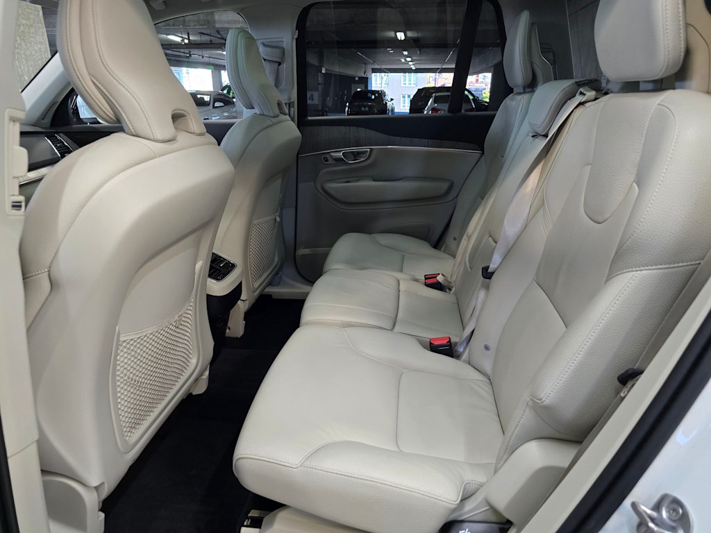 Thumbnail: 2023 Volvo XC90 - 12