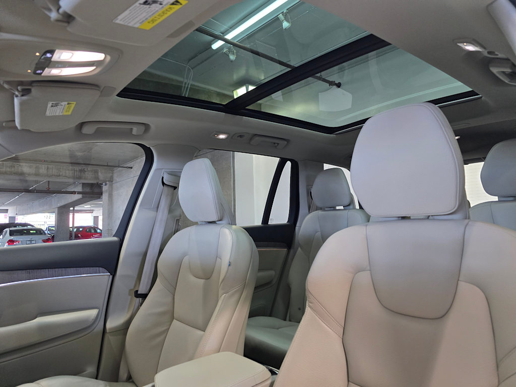 Thumbnail: 2023 Volvo XC90 - 30