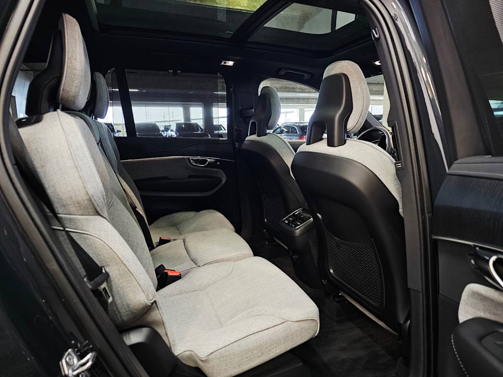 Thumbnail: 2021 Volvo XC90 - 29