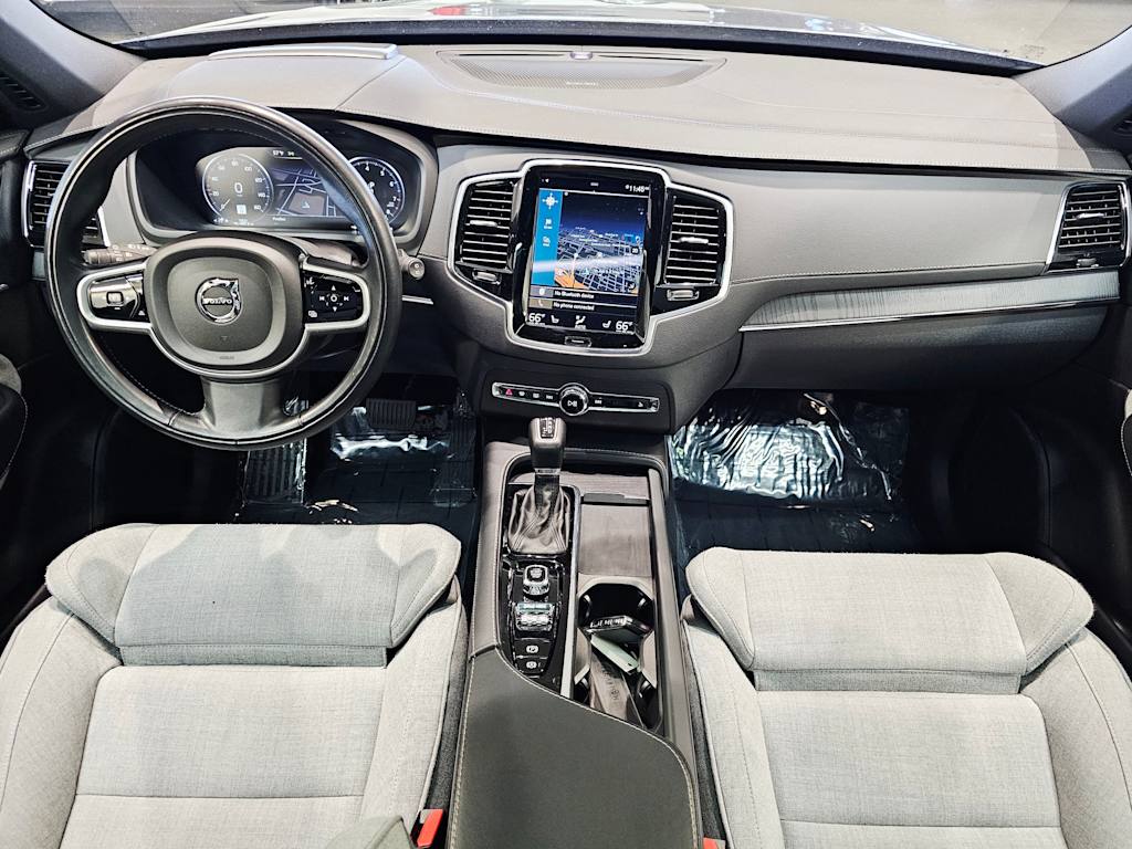 Thumbnail: 2021 Volvo XC90 - 10