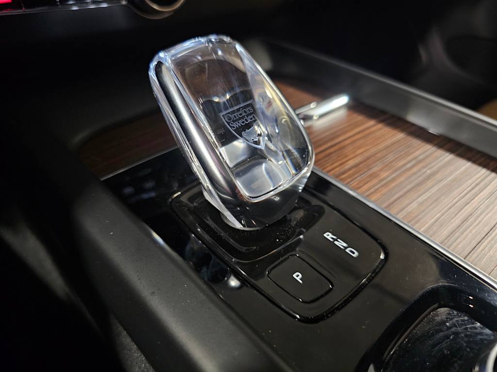 Thumbnail: 2022 Volvo XC60 - 30