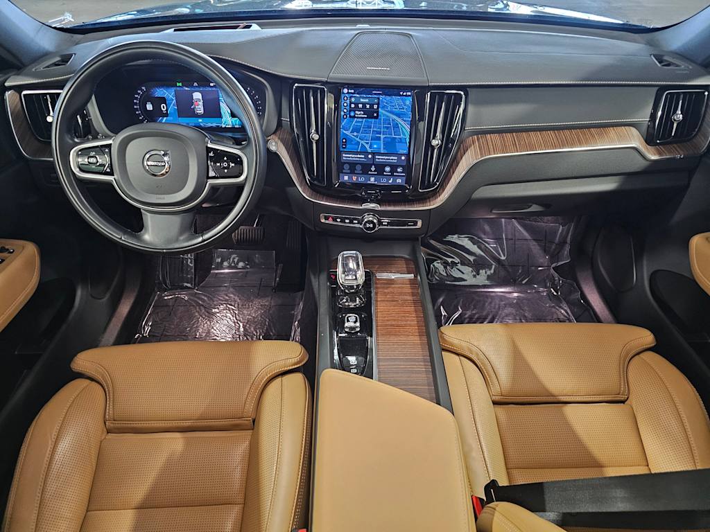 Thumbnail: 2022 Volvo XC60 - 9