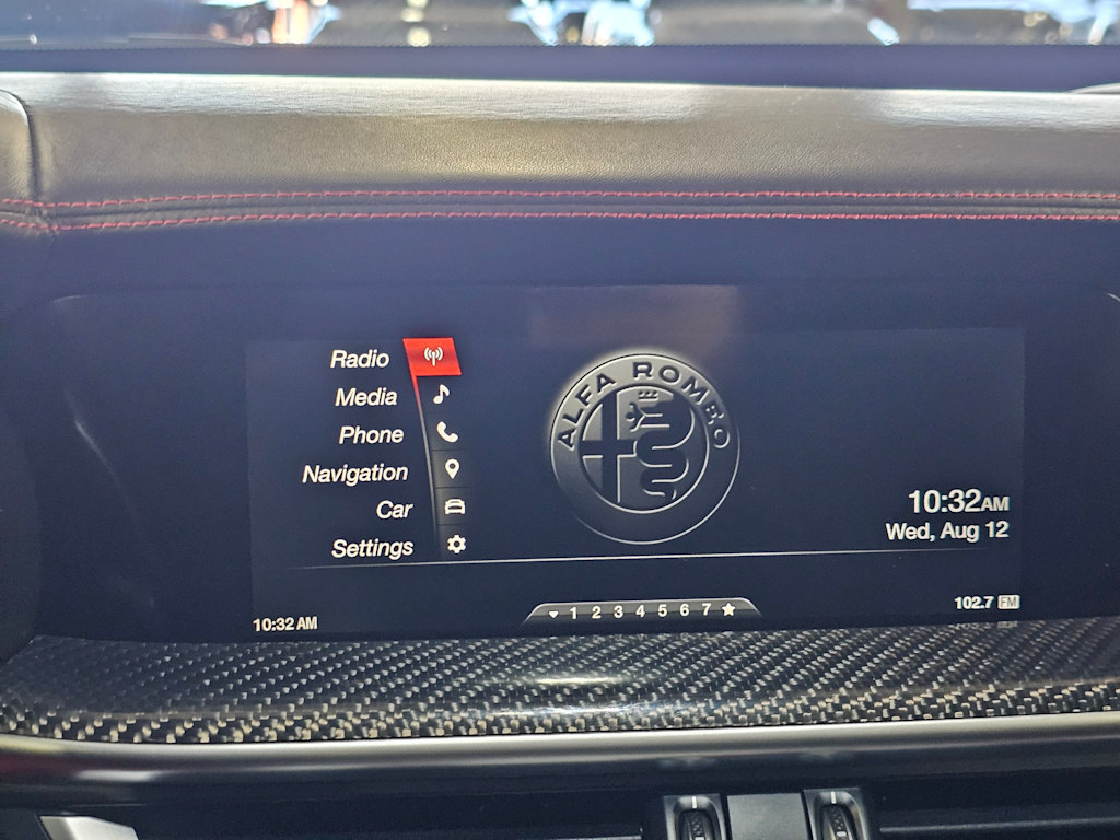 Thumbnail: 2018 Alfa Romeo Stelvio - 21