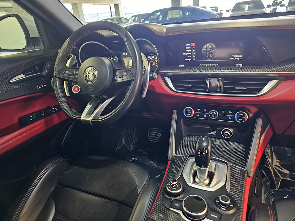 Thumbnail: 2018 Alfa Romeo Stelvio - 15