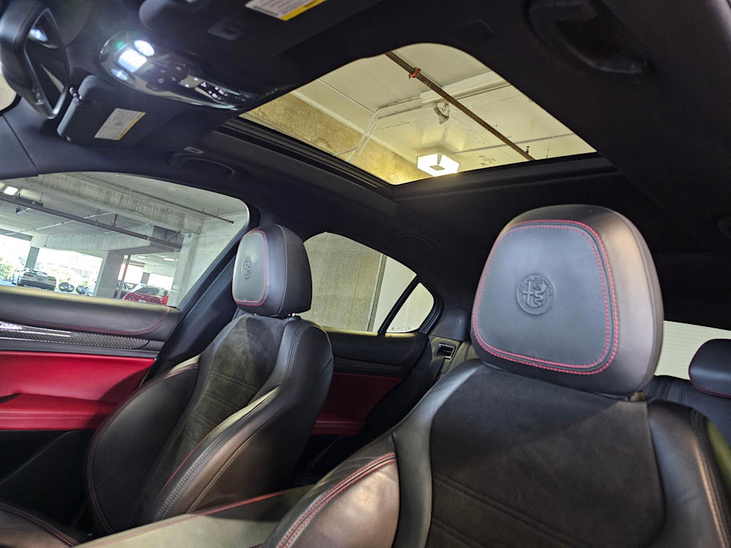 Thumbnail: 2018 Alfa Romeo Stelvio - 28