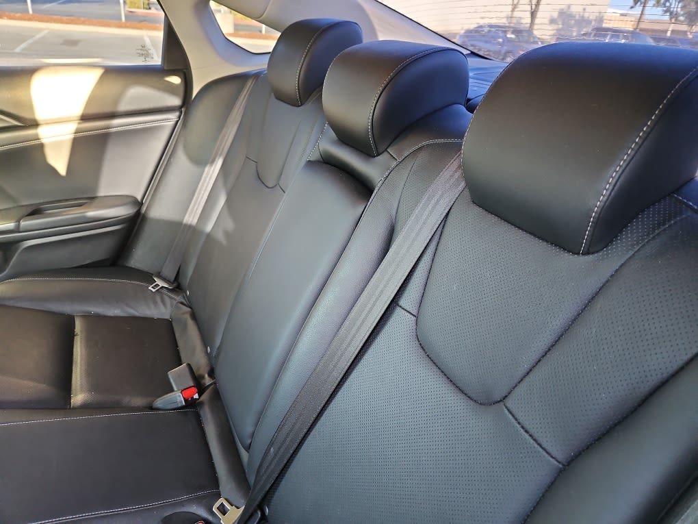 Thumbnail: 2019 Honda Insight - 19