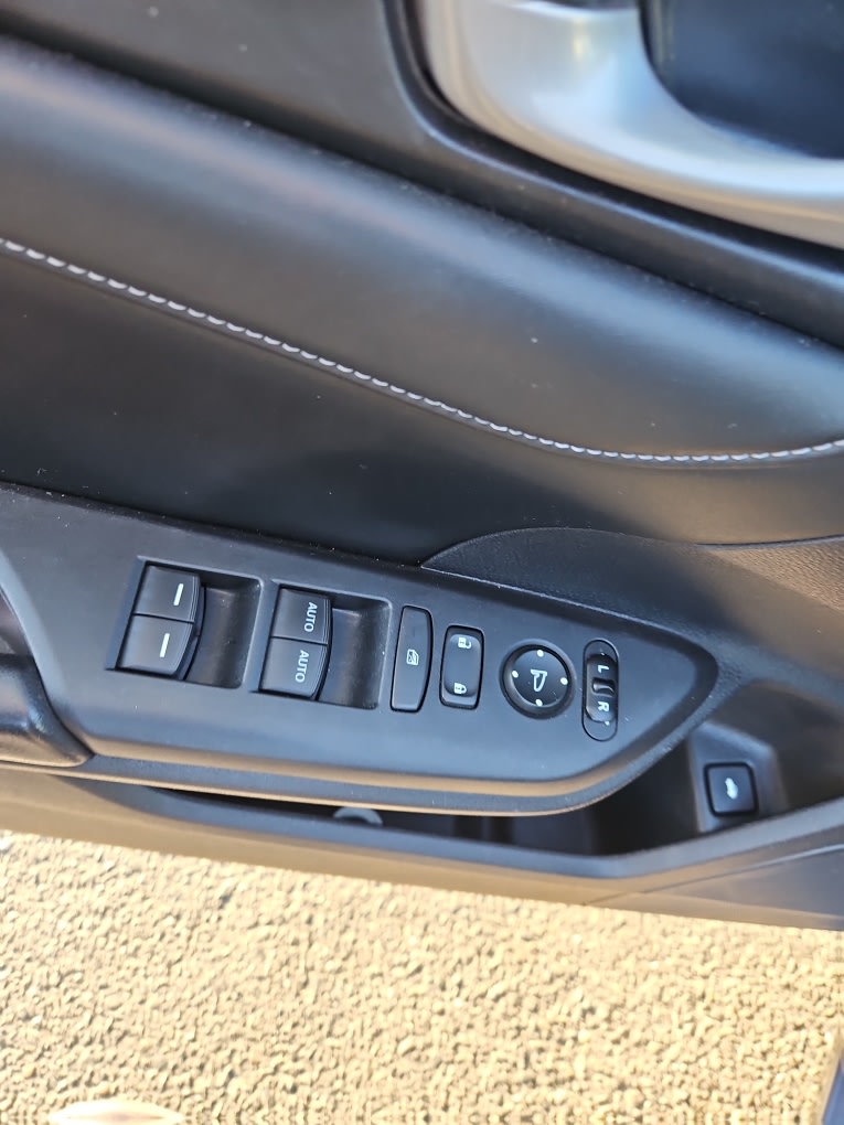 Thumbnail: 2019 Honda Insight - 21