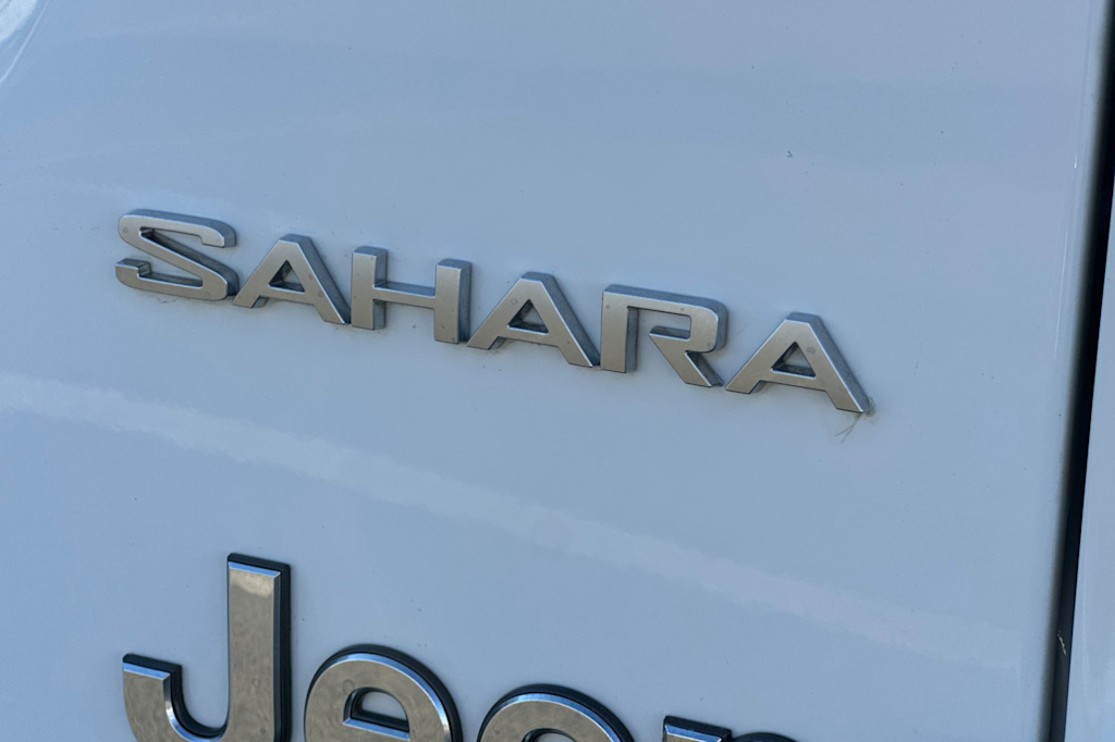 Thumbnail: 2022 Jeep Wrangler - 6