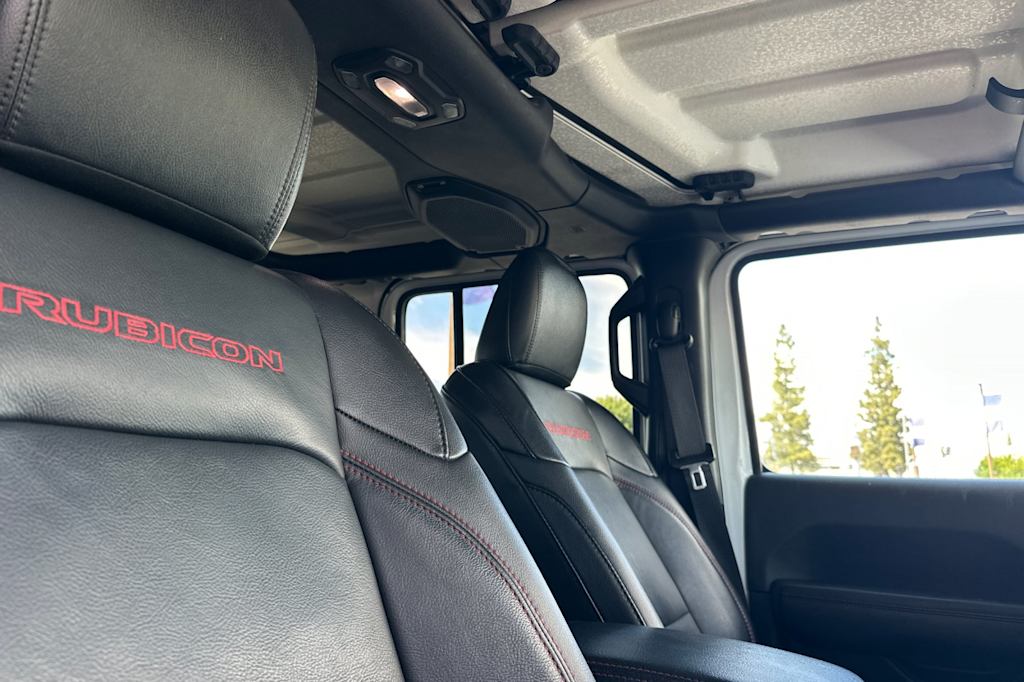 Thumbnail: 2018 Jeep Wrangler - 24