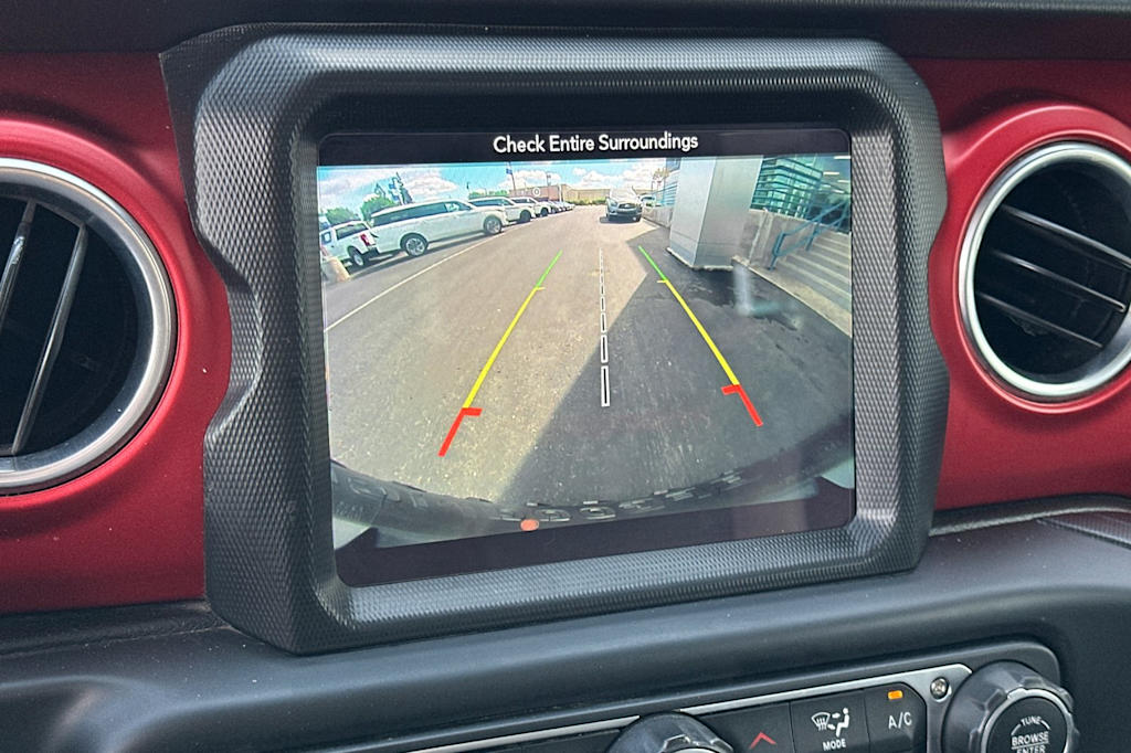 Thumbnail: 2018 Jeep Wrangler - 26