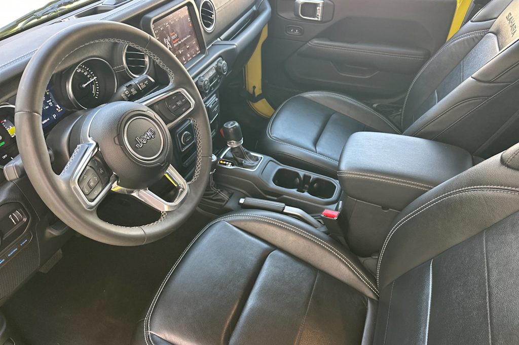 Thumbnail: 2023 Jeep Wrangler - 9