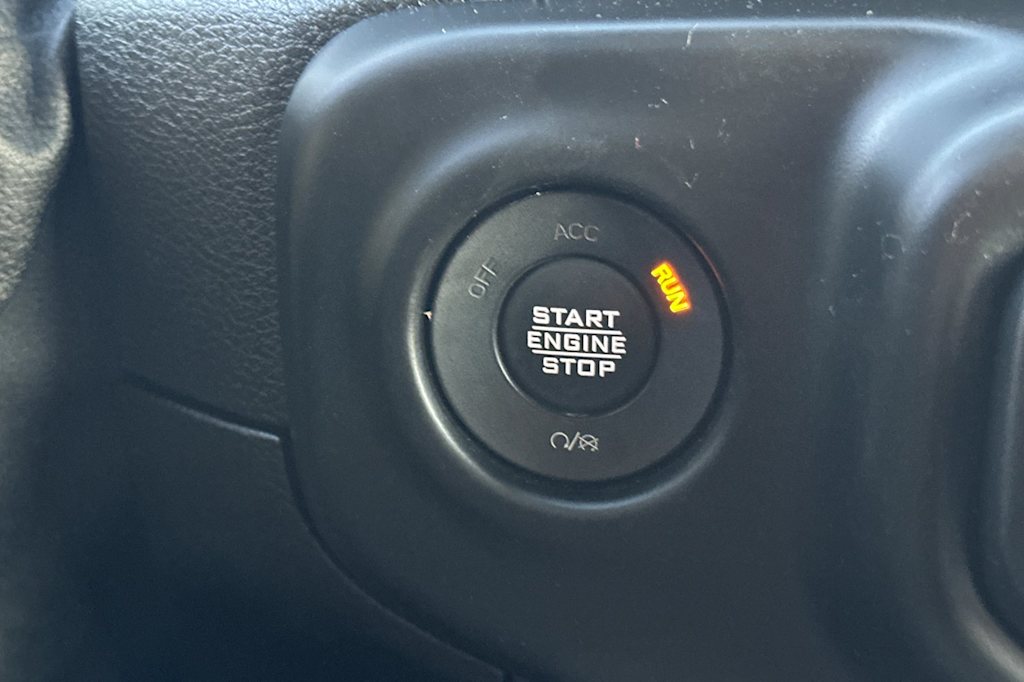 Thumbnail: 2021 Jeep Wrangler - 27