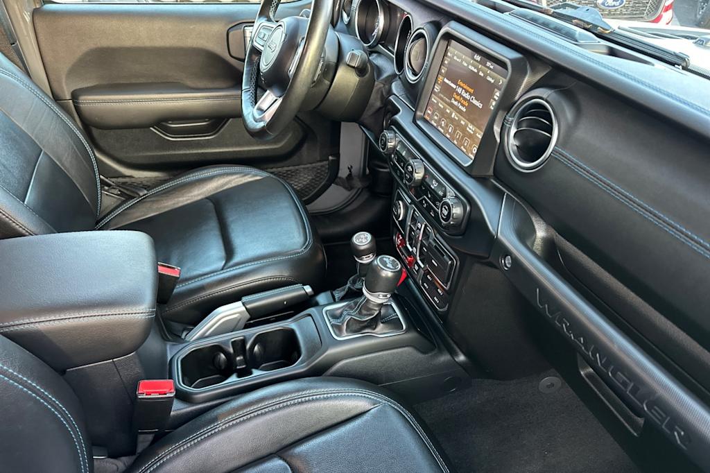 Thumbnail: 2021 Jeep Wrangler - 13