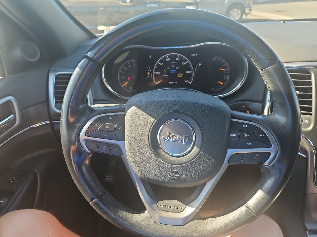 Thumbnail: 2018 Jeep Grand Cherokee - 20