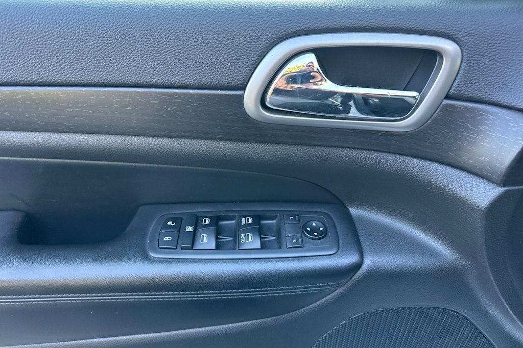 Thumbnail: 2018 Jeep Grand Cherokee - 22