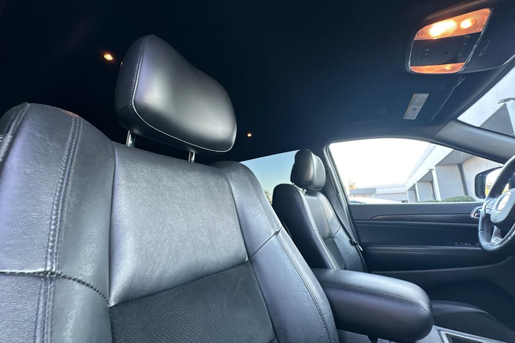 Thumbnail: 2018 Jeep Grand Cherokee - 10